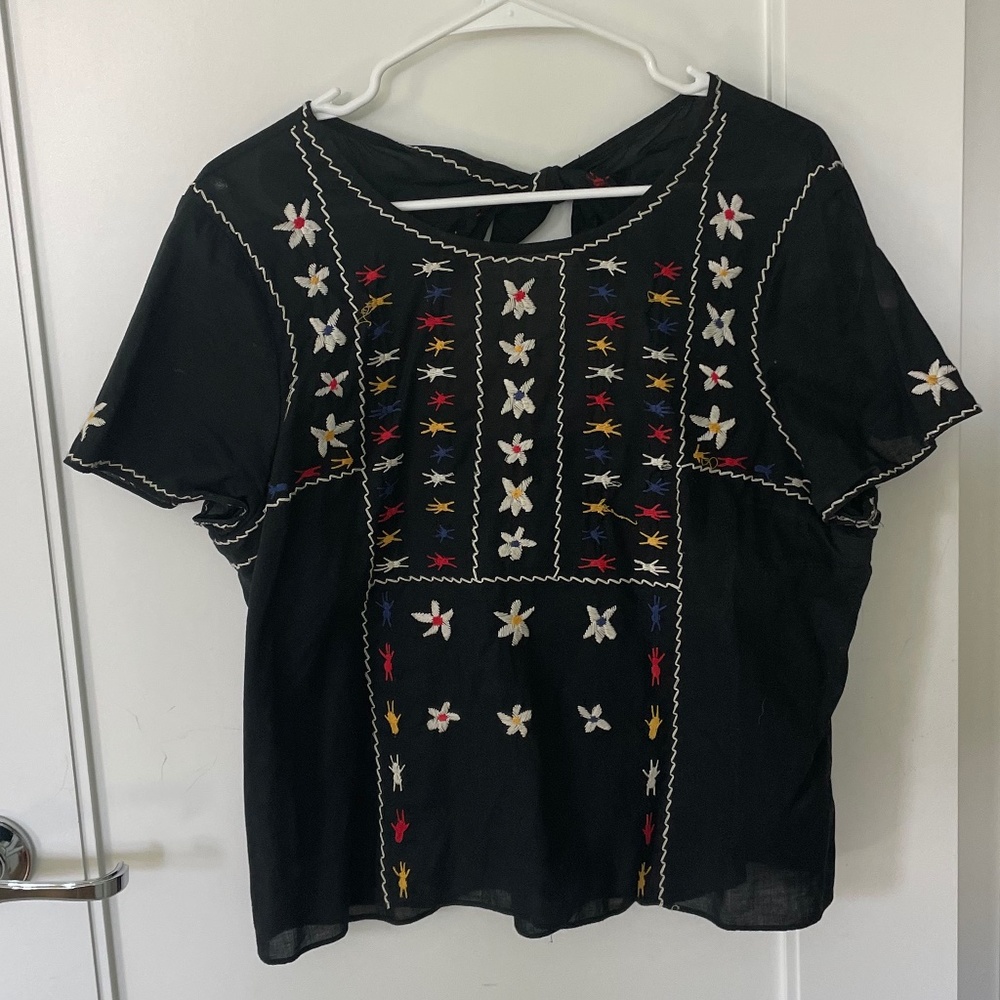 Madewell Embroidered crop top black with keyhole back
